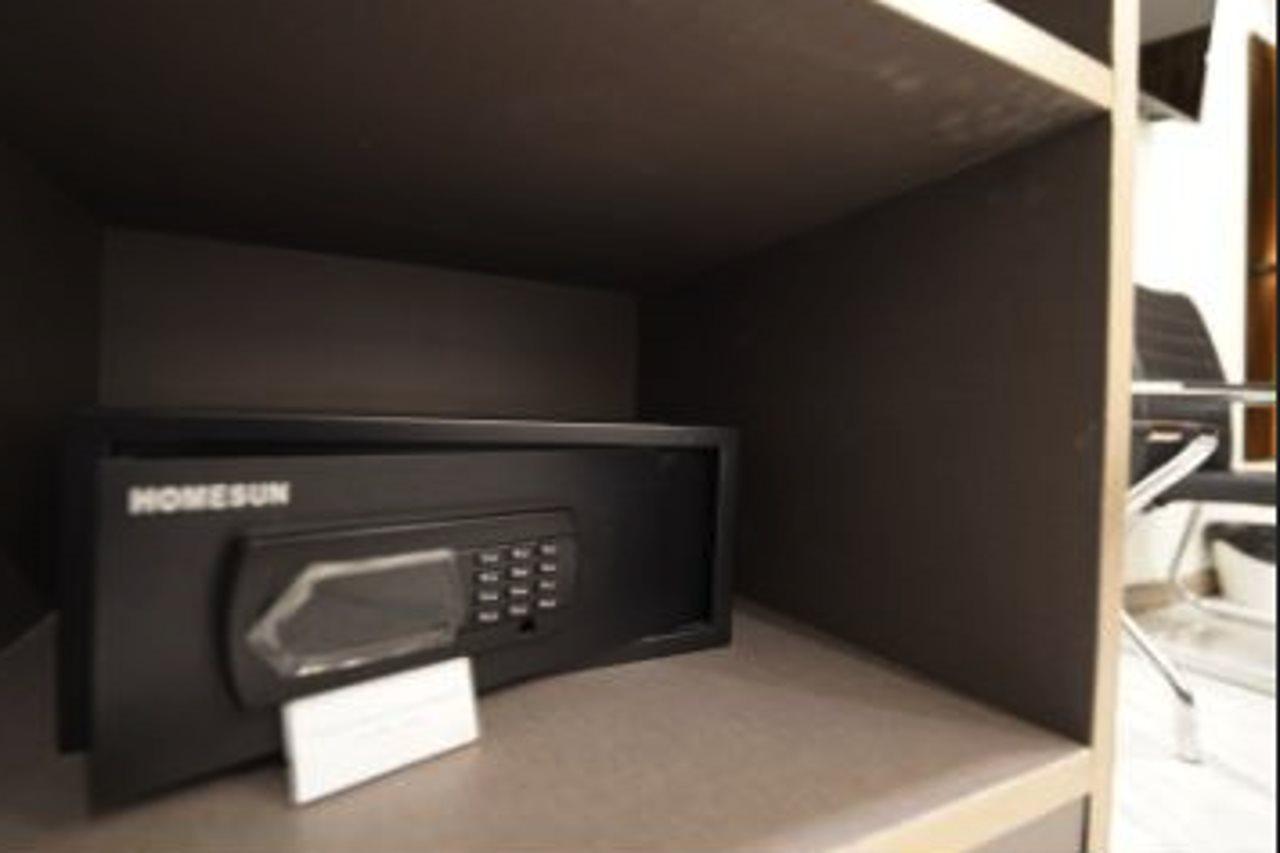 Roomquest Sukhumvit36 Bts Thonglor Bangkok Exteriör bild