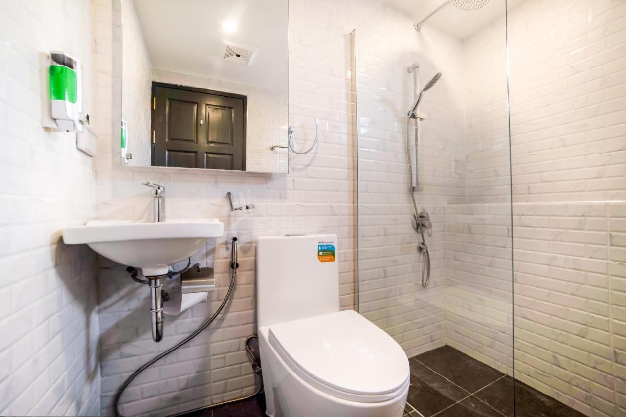 Roomquest Sukhumvit36 Bts Thonglor Bangkok Exteriör bild